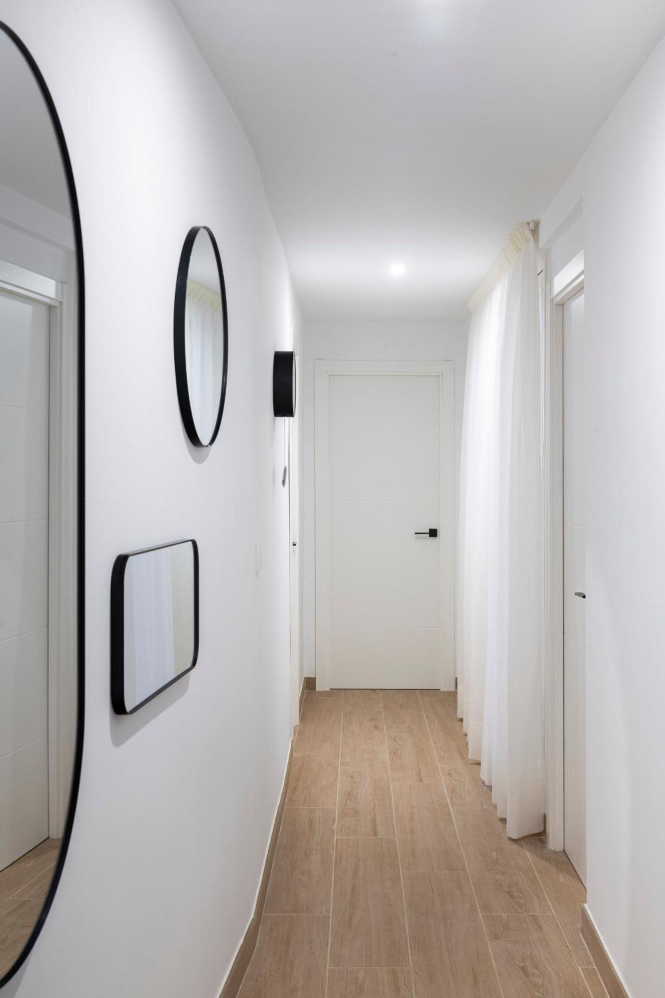 Alohamundi Plaza Nueva Apartment Sevilla Bagian luar foto