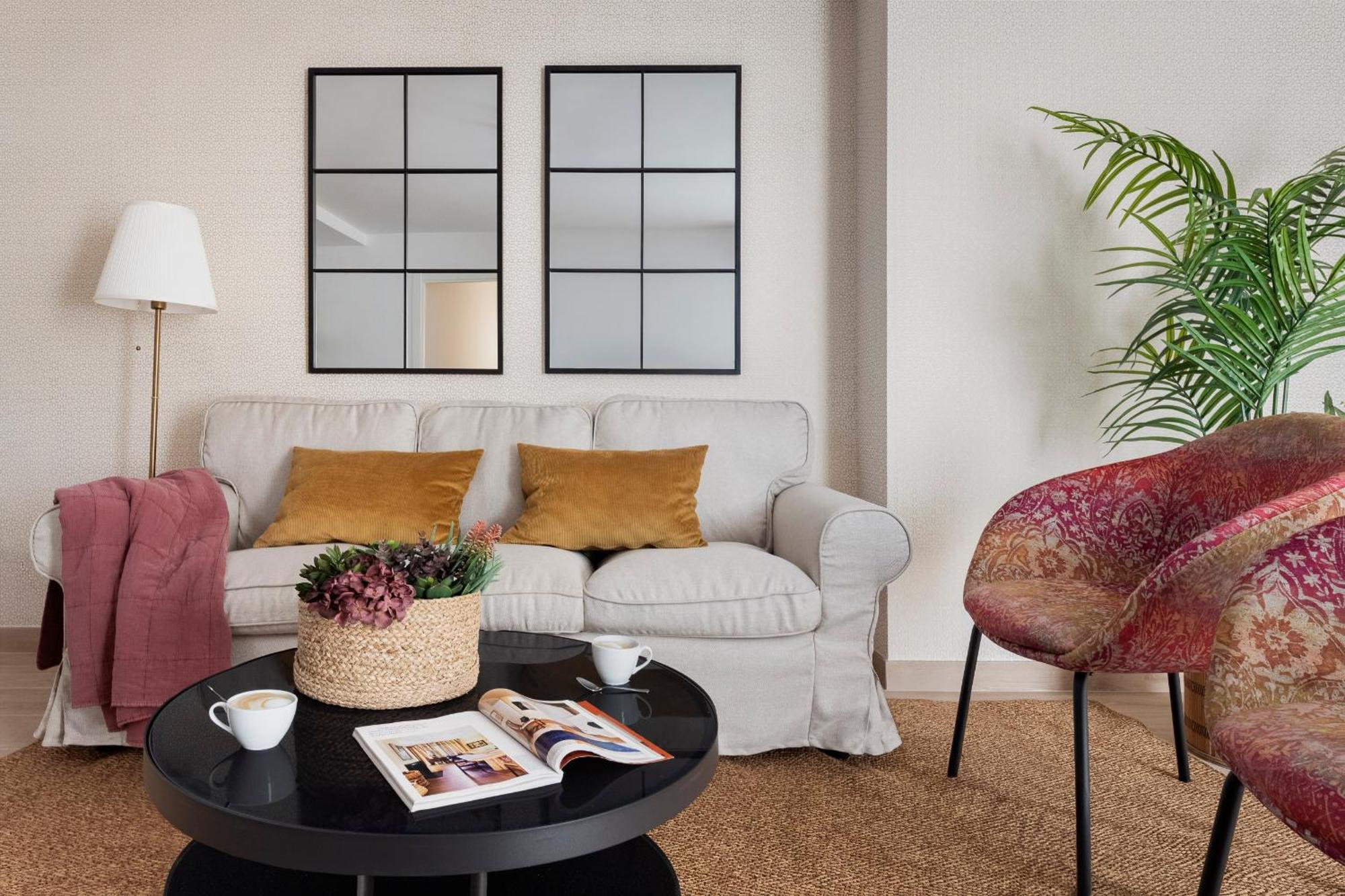 Alohamundi Plaza Nueva Apartment Sevilla Bagian luar foto