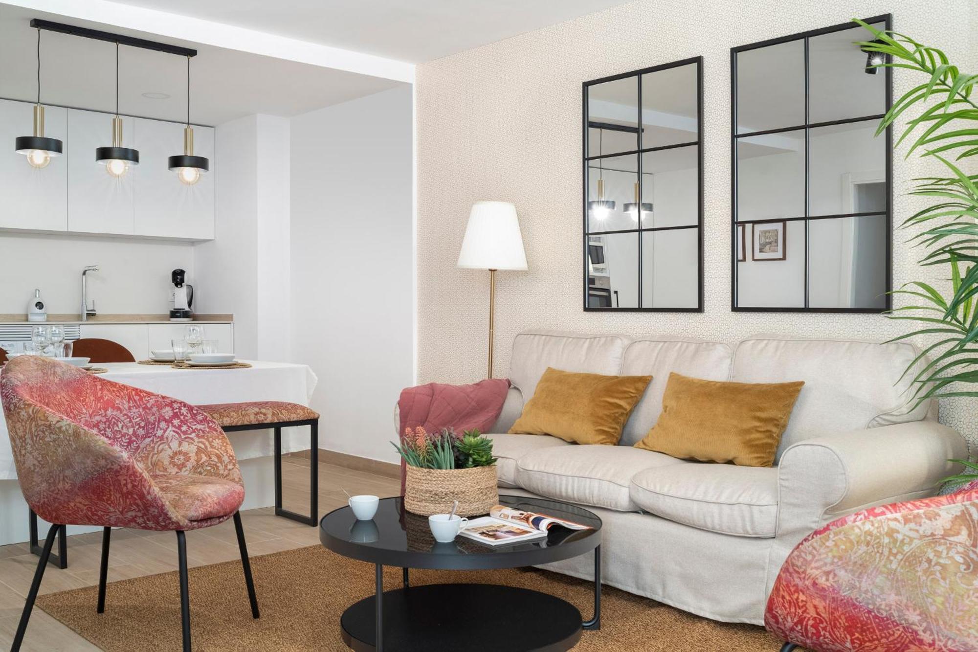 Alohamundi Plaza Nueva Apartment Sevilla Bagian luar foto